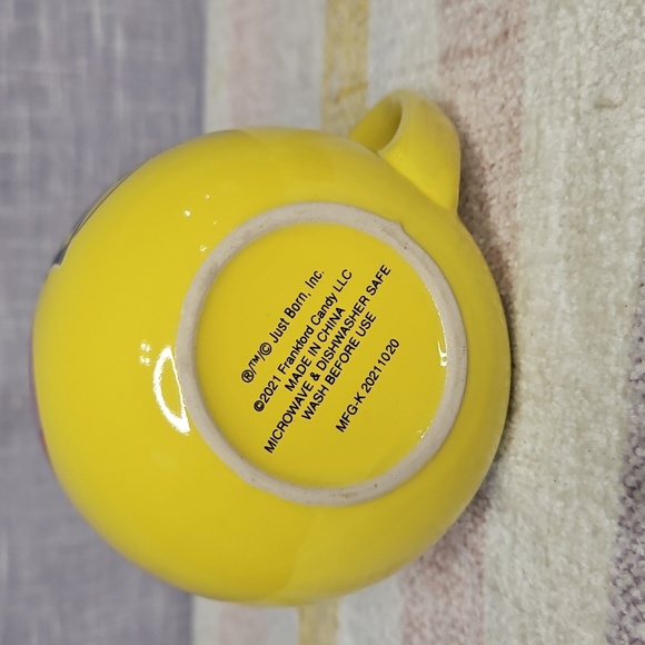 Yellow Mug with Easter Design - Picture 6 of 8